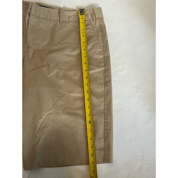 Mossimo Stretch Women's Tan Shorts Size 14 - Picture 4 of 7